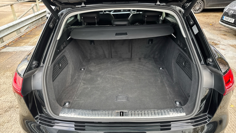 Audi E-Tron 300kW 55 Quattro 95kWh Launch Edition 5dr Auto Electric Estate